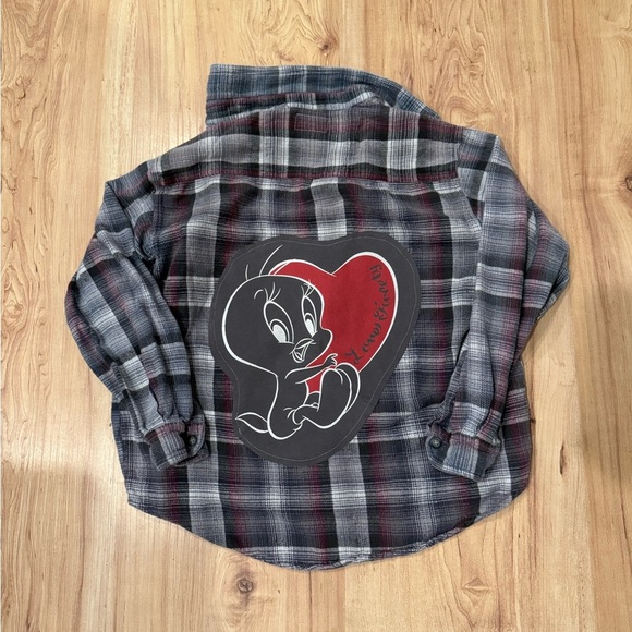 Tweety bird Upcycled flannel size L - Picture 1 of 1